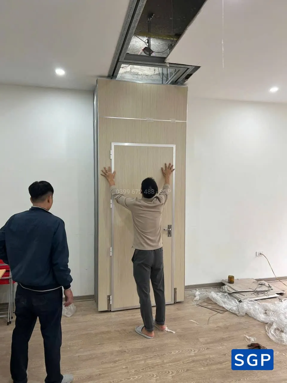 vách ngăn di động có cửa - 2