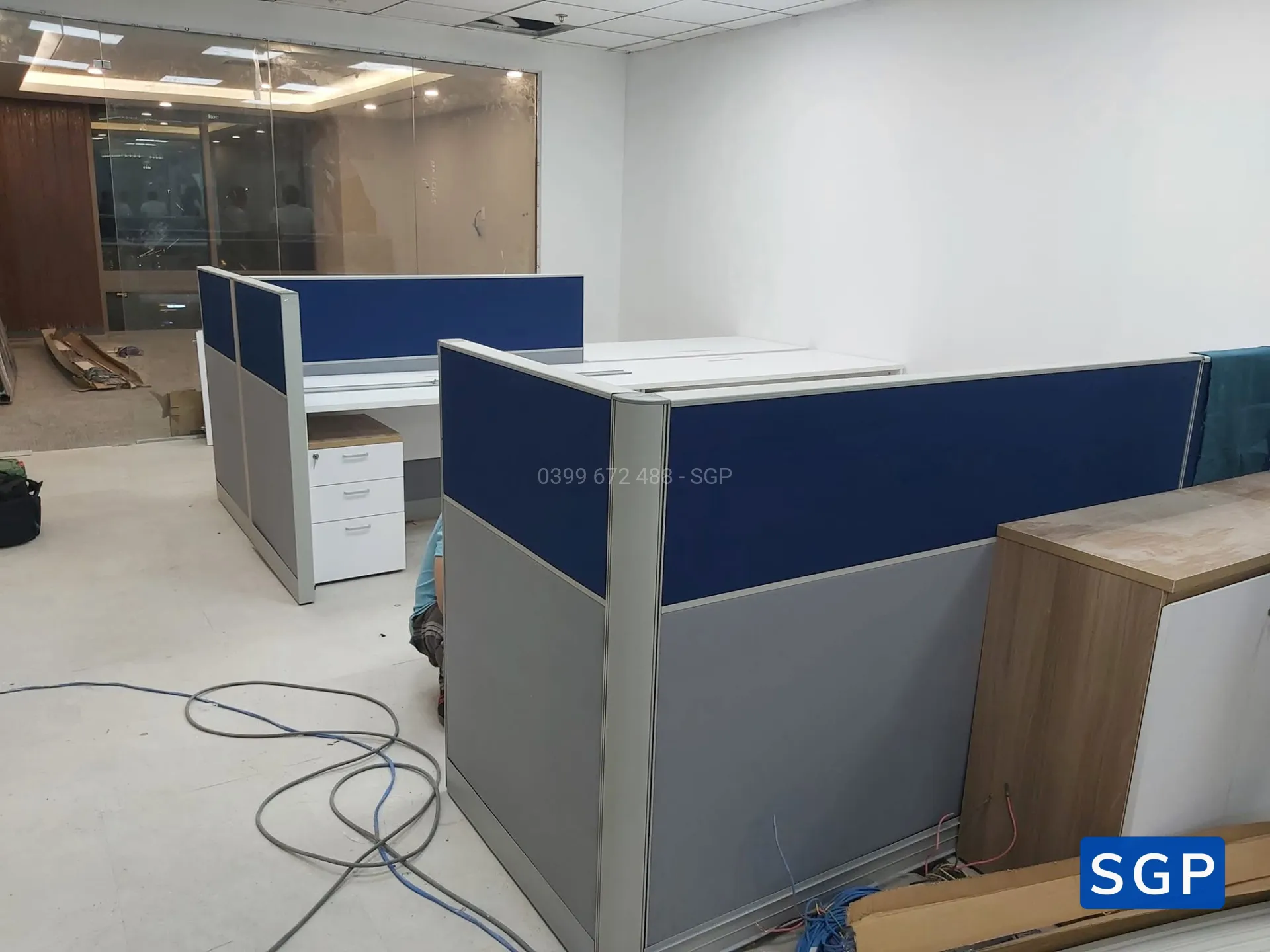 vách nỉ 2 múi xanh dương và xám ghi