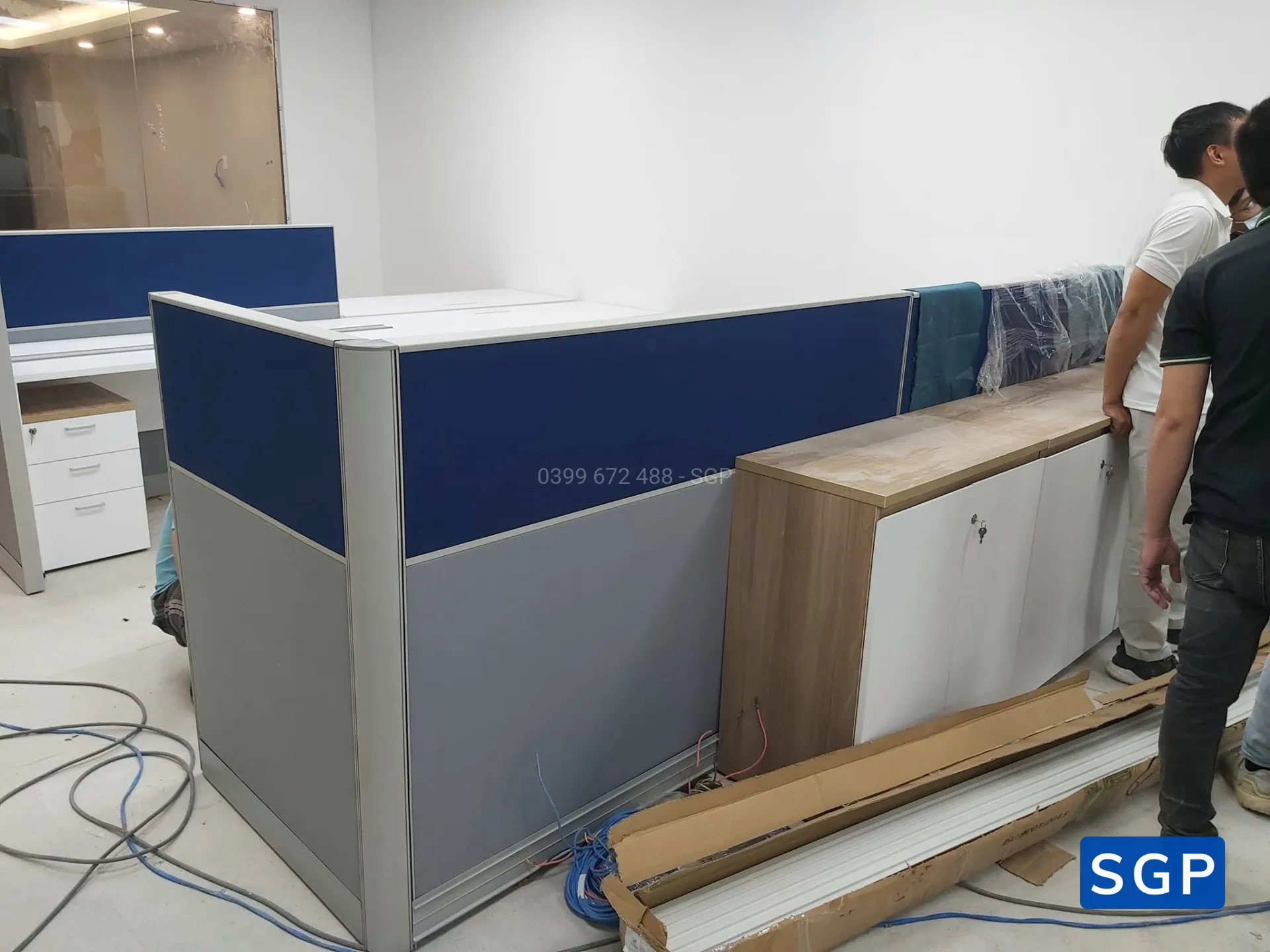 vách nỉ 2 múi xanh dương và xám ghi