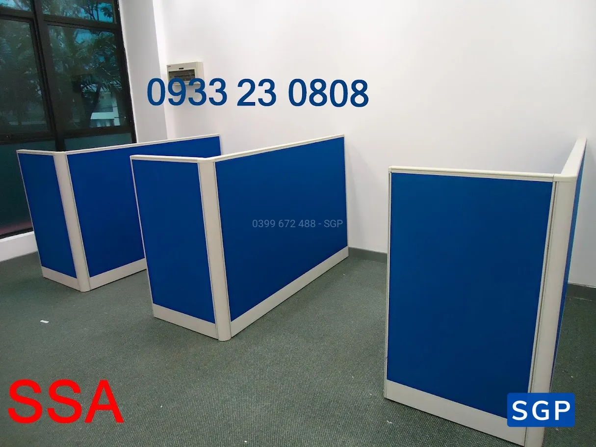 Giao hàng và lắp đặt vách ngăn bàn cho văn phòng