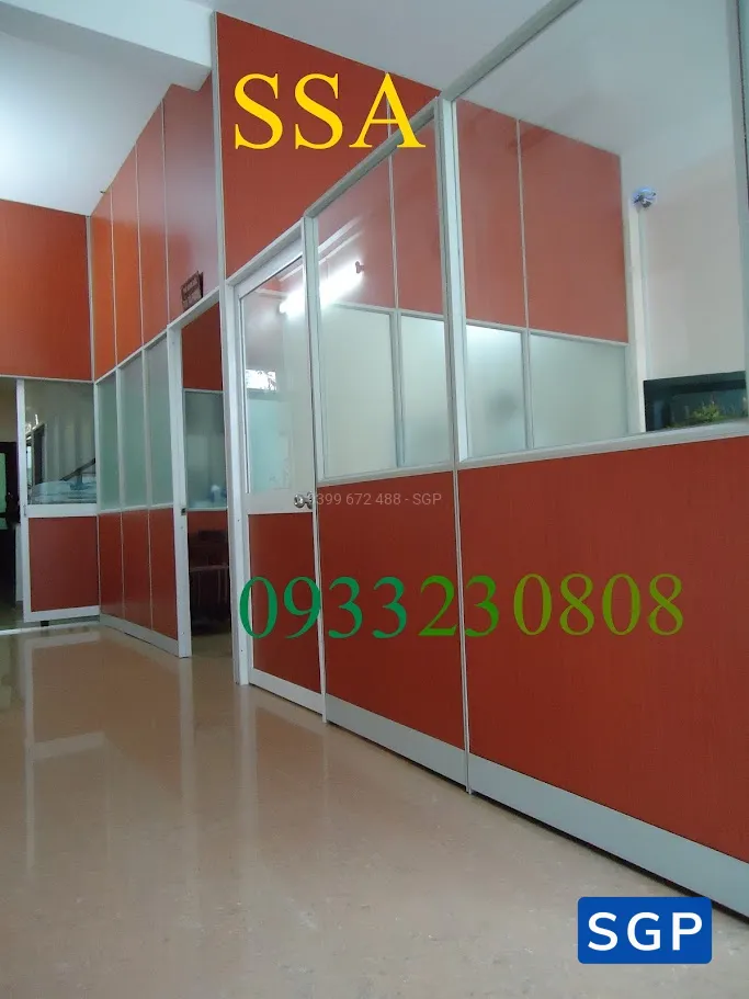 Sản xuất và lắp đặt vách gỗ khung nhôm ngăn phòng