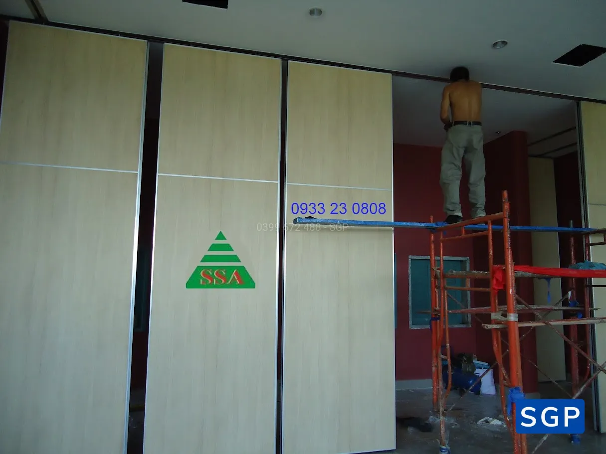 Sản xuất và lắp đặt vách di động cho công trình mũi né