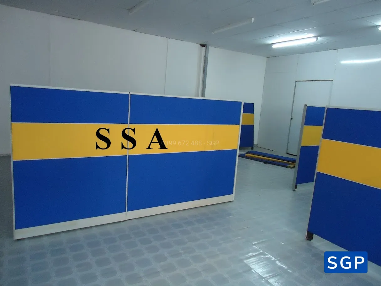 Sản xuất và lắp đặt vách nỉ 3 múi