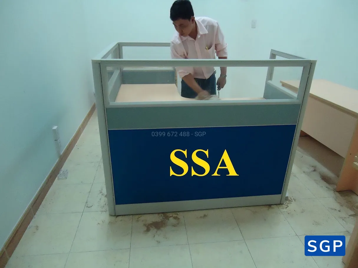 Sản xuất và lắp đặt vách nỉ kính