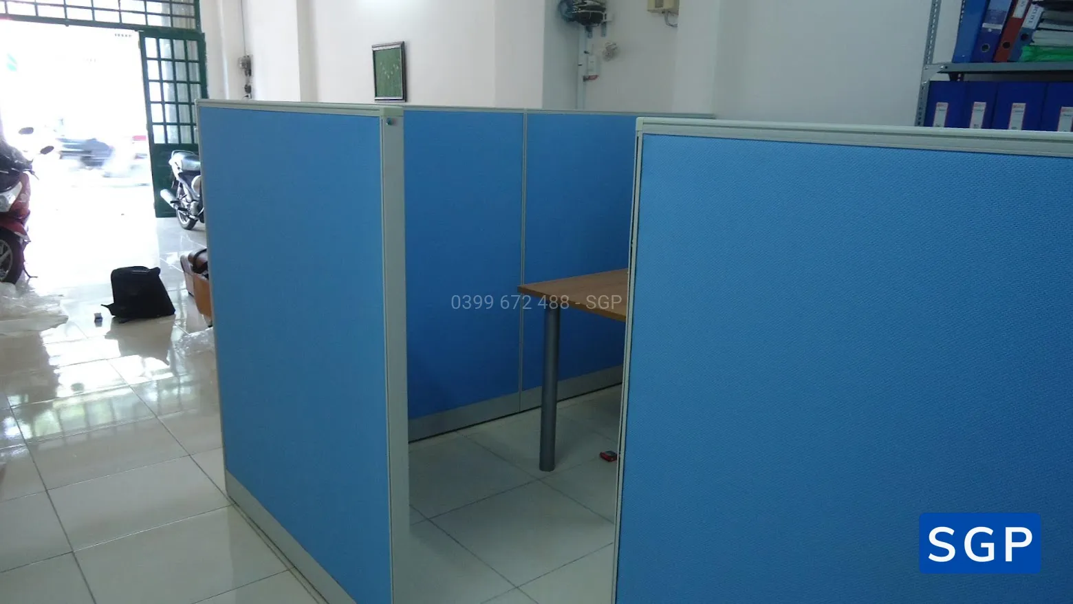 Sản xuất và lắp đặt vách nỉ