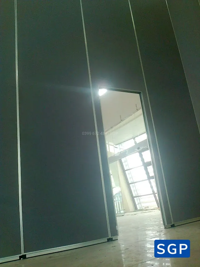 Sản xuất và lắp đặt vách di động - trung tâm việc làm miền bắc