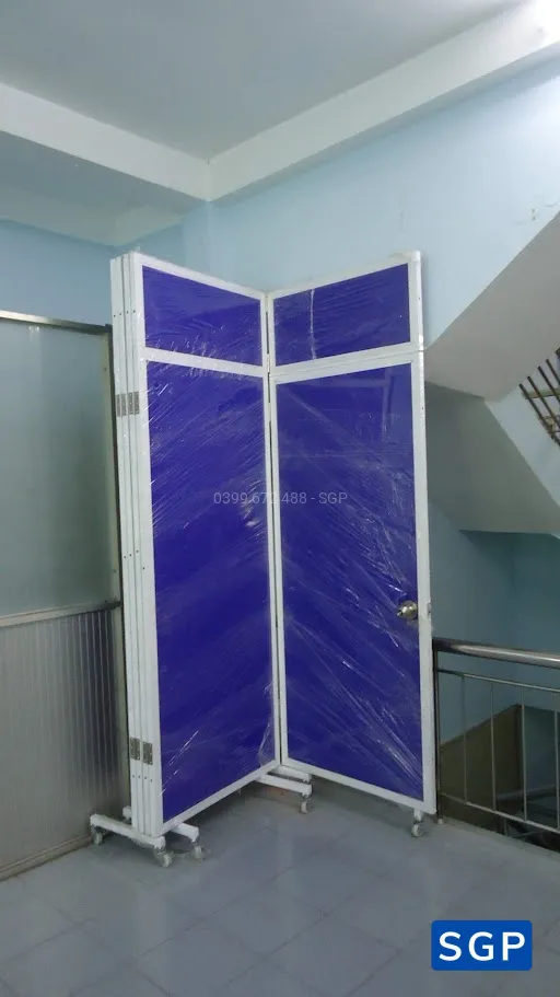 Sản xuất và lắp đặt vách di động có bánh xe phía dưới - 2