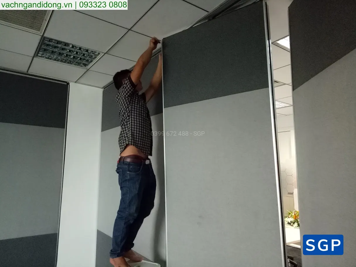 Sản xuất và lắp đặt vách di động cho công ty bào hiểm - 7