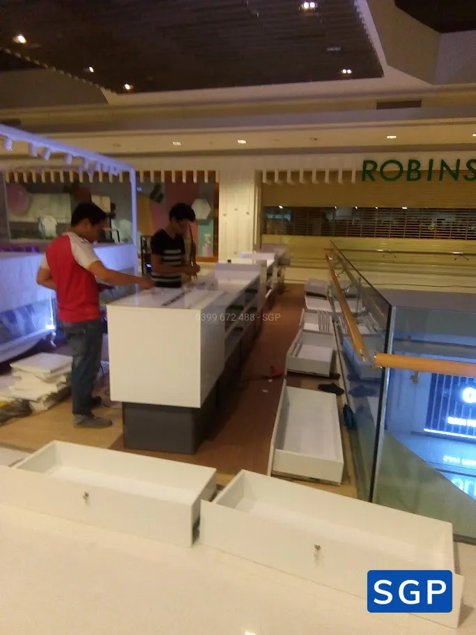 Tủ kệ trang sức cho trung tâm thương mại