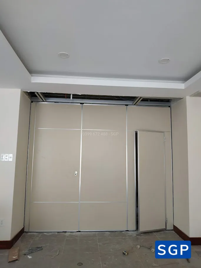 Sản xuất và lắp đặt vách di động cho nhà hàng