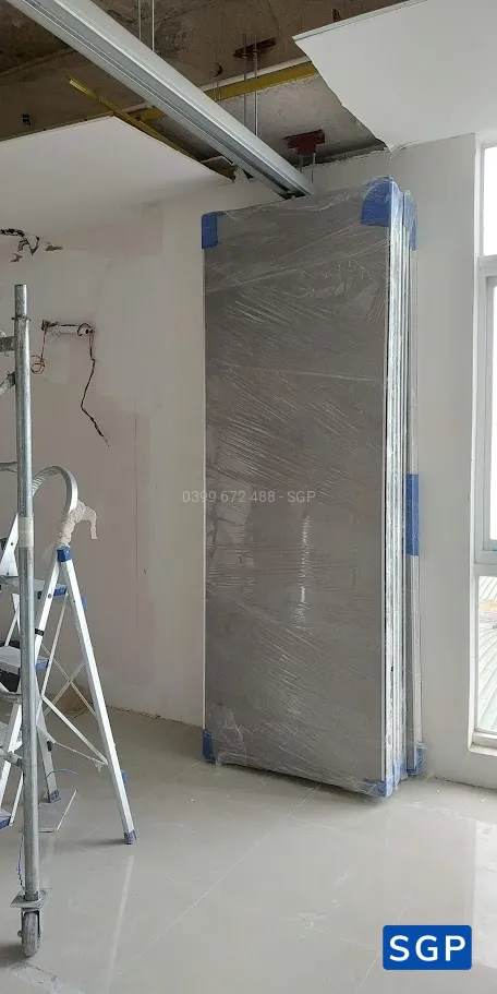 vách di động bọc nỉ cho công ty bảo hiểm