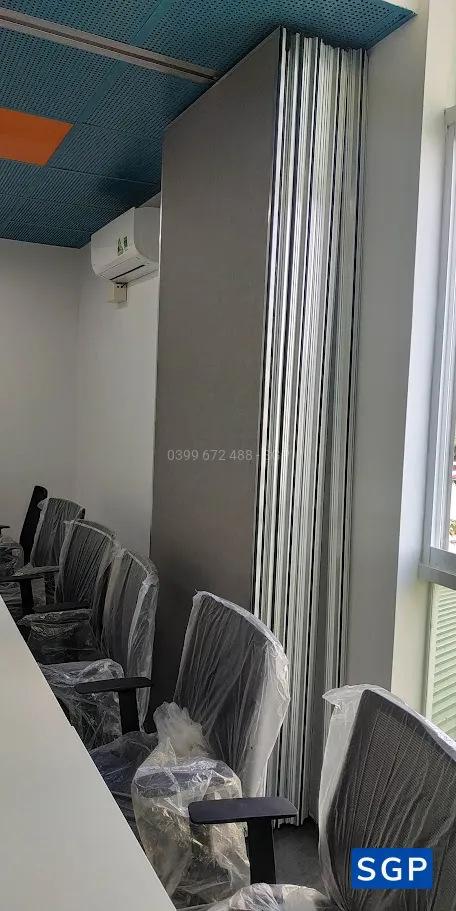vách di động bọc nỉ cho công ty bảo hiểm