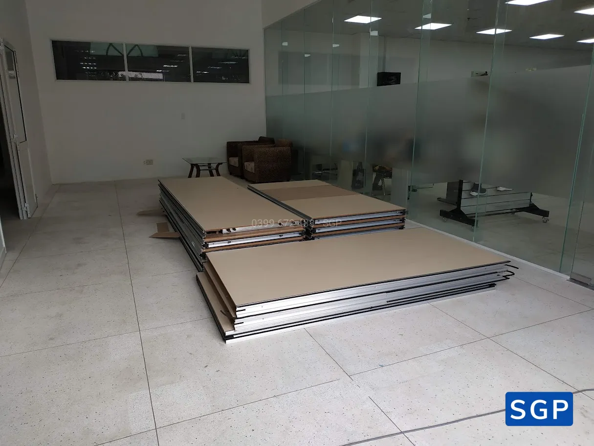 Sản xuất và lắp đặt vách di động