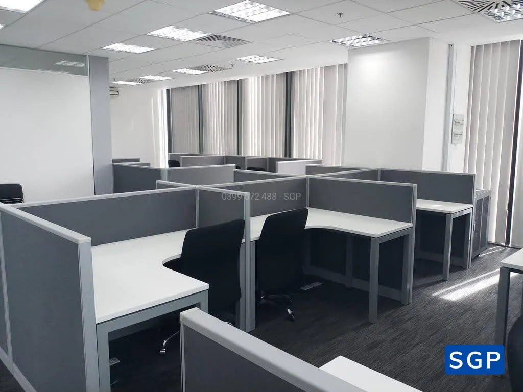 Sản xuất và lắp đặt vách nỉ