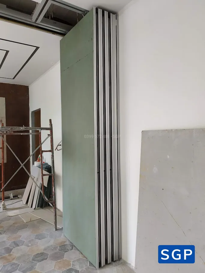 Sản xuất và lắp đặt vách di động cho nhà hàng