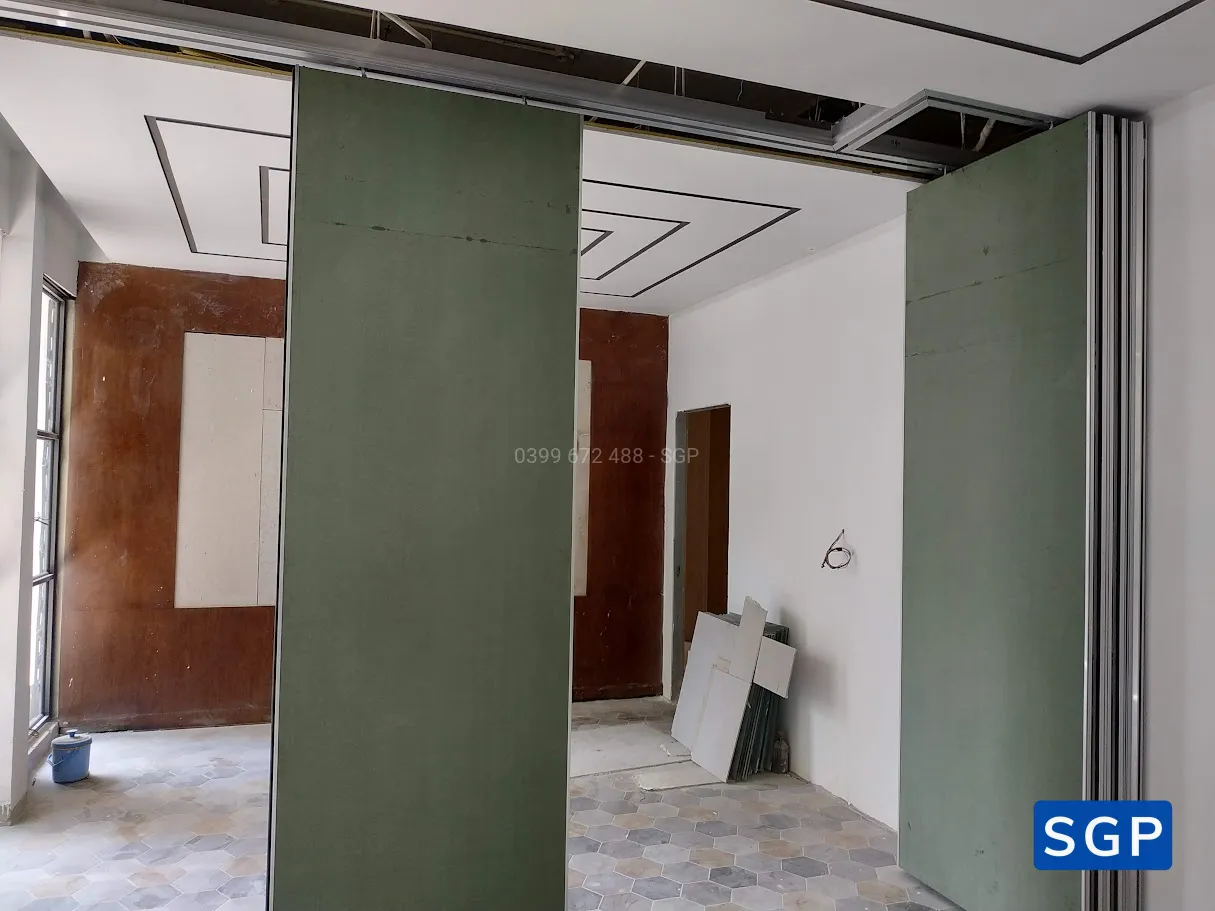 Sản xuất và lắp đặt vách di động cho nhà hàng