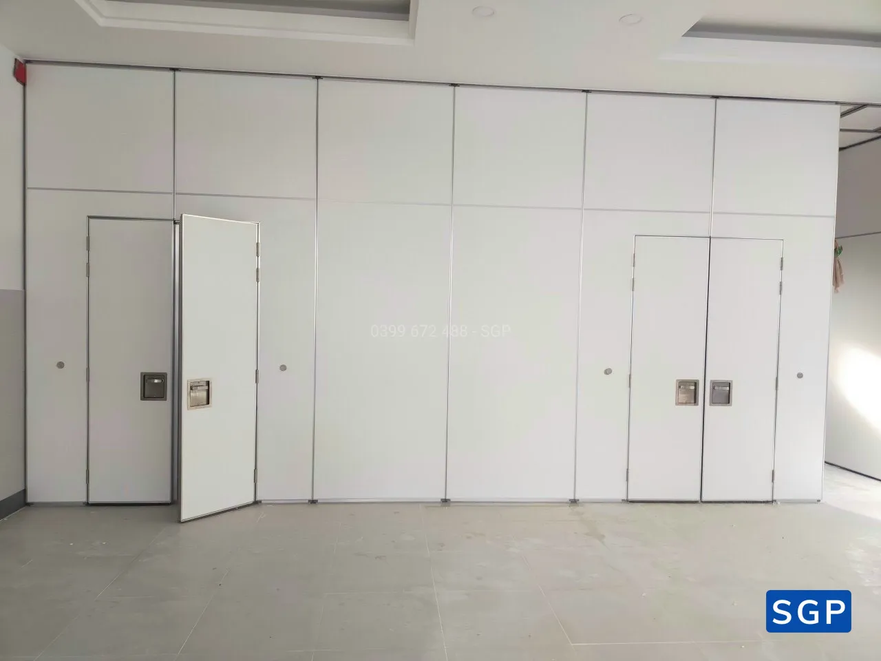 Vách ngăn di động màu trắng có cửa đôi - 2