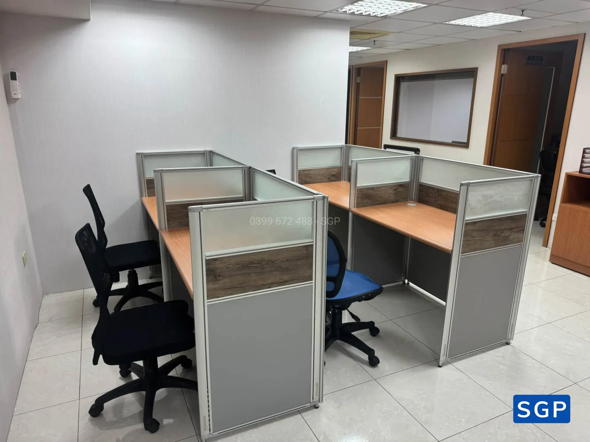 Giao vách gỗ kính decal mờ - 3
