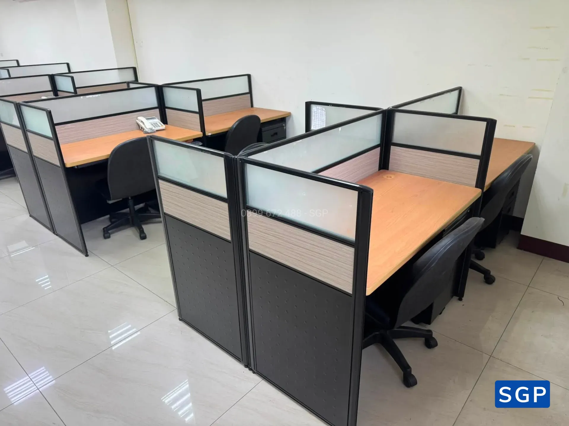 Lắp đặt hoàn thiện vách ngăn bàn làm việc - 4