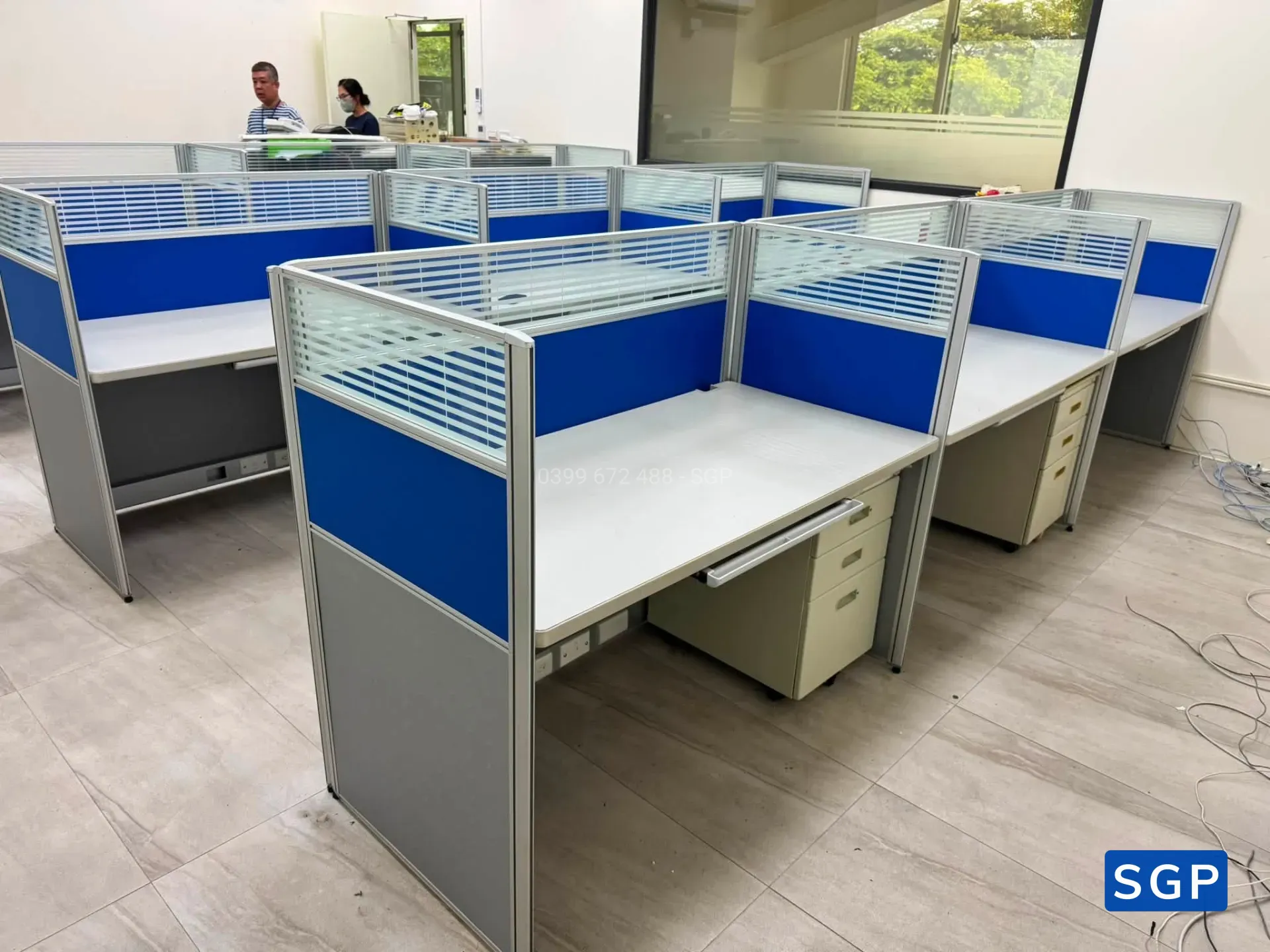 Lắp đặt hoàn thiện vách ngăn bàn làm việc - 3
