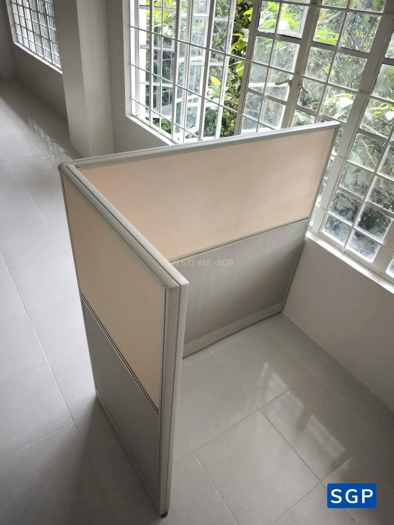 vách nỉ 2 múi