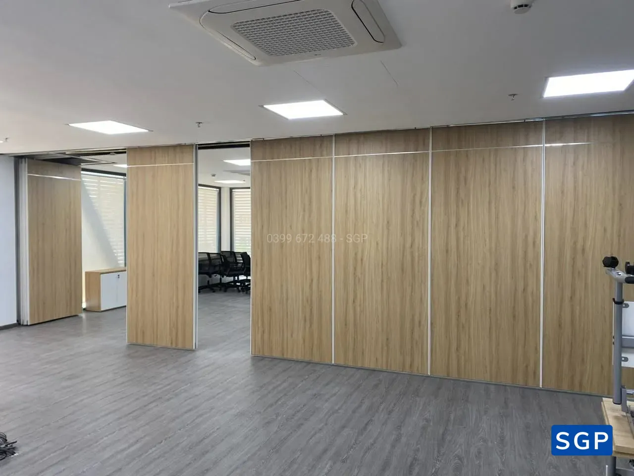 Hoàn thiện vách di động vẫn gỗ - 3