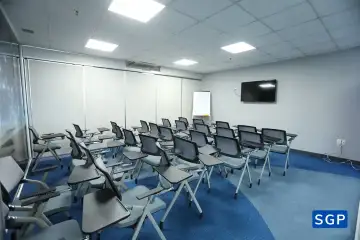 vách ngăn tổng đài viên - vách nỉ 2 múi xám và xanh lá