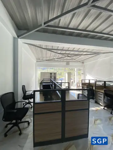 Lắp đặt vách gỗ kính