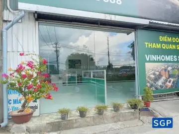 Lắp vách ngăn lửng cho công ty bất động sản ở Hóc Môn