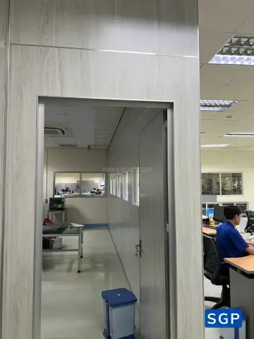 vách di động khung cửa kính