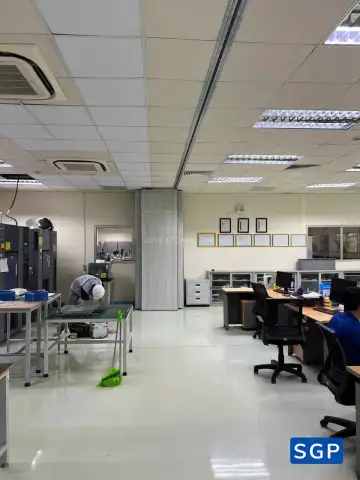 vách di động khung cửa kính