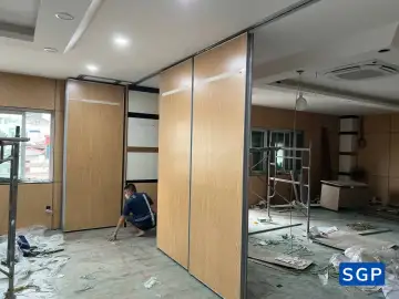 Lắp đặt vách di động cho văn phòng
