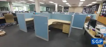 vách ngăn nỉ nhôm cho bàn L