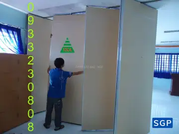 lắp đặt vách di động gỗ