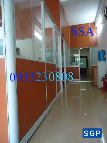 Sản xuất và lắp đặt vách gỗ khung nhôm ngăn phòng