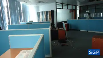 Sản xuất và lắp đặt vách nỉ