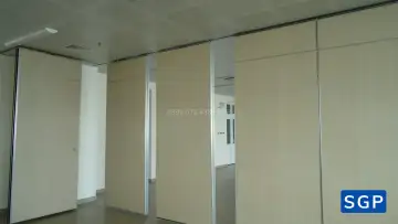 Sản xuất và lắp đặt vách di động cho bệnh viện
