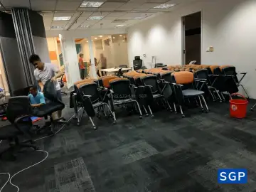 Sản xuất và lắp đặt vách di động cho công ty bào hiểm