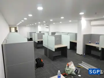 Sản xuất và lắp đặt vách nỉ