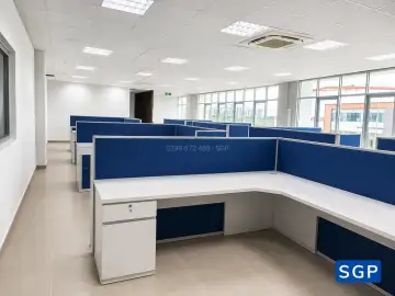 Bàn giao vách nỉ cho công ty trong KCN