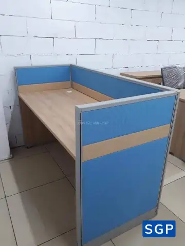 Giao vách ngăn bàn
