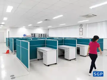 Giao hàng và lắp đặt vách nỉ