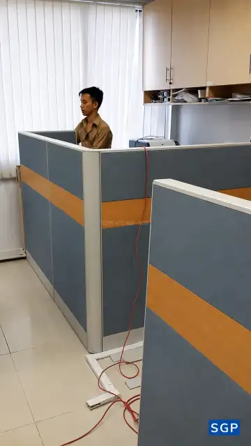 sản xuất và lắp đặt vách nỉ kết hơp gỗ