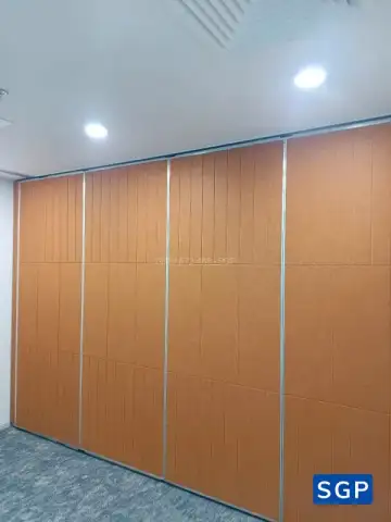 Hoàn thiện vách di động