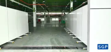 bàn giao vách ngăn có bánh xe cho công ty