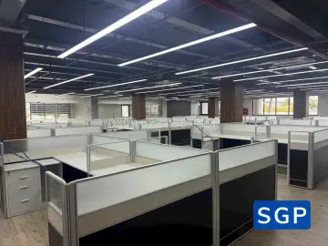 Hoàn thiện vách ngăn bàn làm việc cho công ty ở Đồng Nai