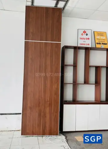 Hoàn thiện vách di động vẫn gỗ