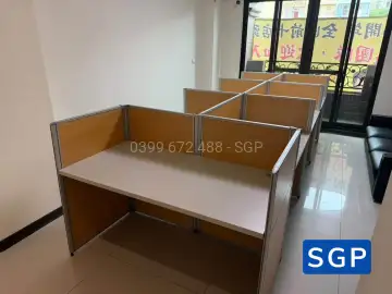 Lắp đặt hoàn thiện vách hệ gỗ 