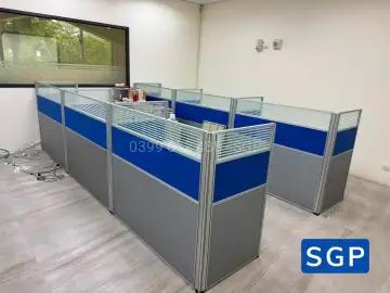 Lắp đặt hoàn thiện vách ngăn bàn làm việc