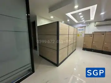 vách ngăn lửng vân gỗ